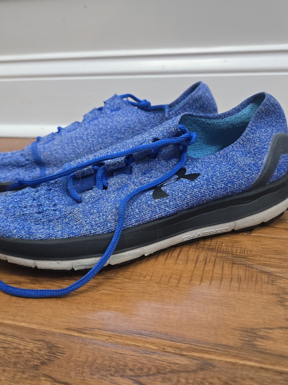 Under Armour Men’s Blue Knit Running Shoes